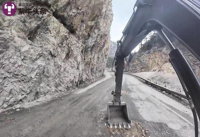 马鞍山小伙开挖掘机自驾拉萨、珠峰大本营一路帮忙修路、拉车(图3)