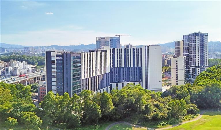 龙华智能科技产业园：满足精密仪器、新能源等研发空间需求(图1)