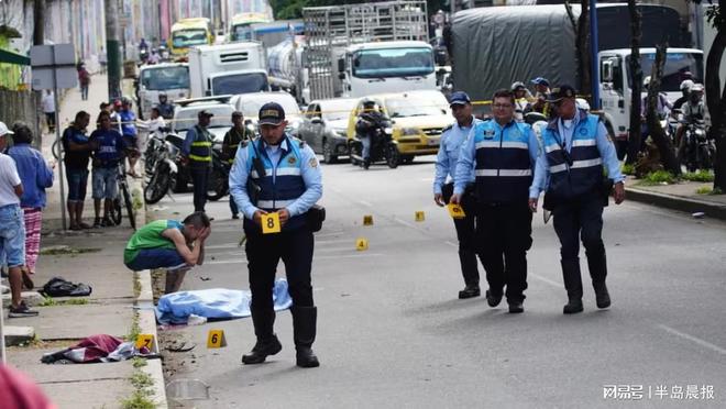 货车撞断电缆哥伦比亚摩托车司机被回弹的电缆击中身亡(图2)