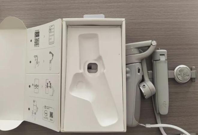 二手大疆OM5涌入闲鱼首发价999元被人吹爆现在160元拿下！(图2)