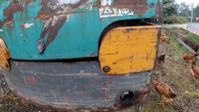 花8000元买了台挖机开了30天想把它卖掉大家看看能卖多钱(图3)