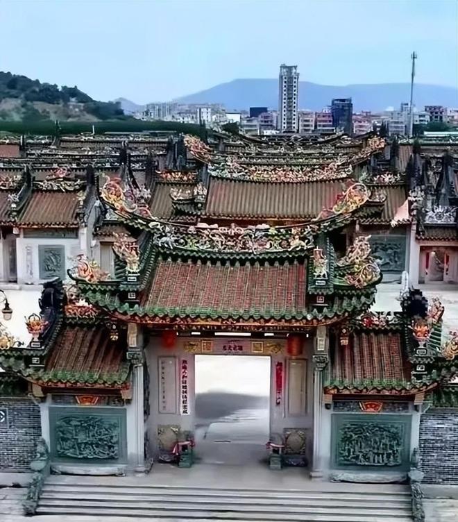 “英之园”拆除后续：修了11年推平仅一夜知情人曝更多不简单(图12)