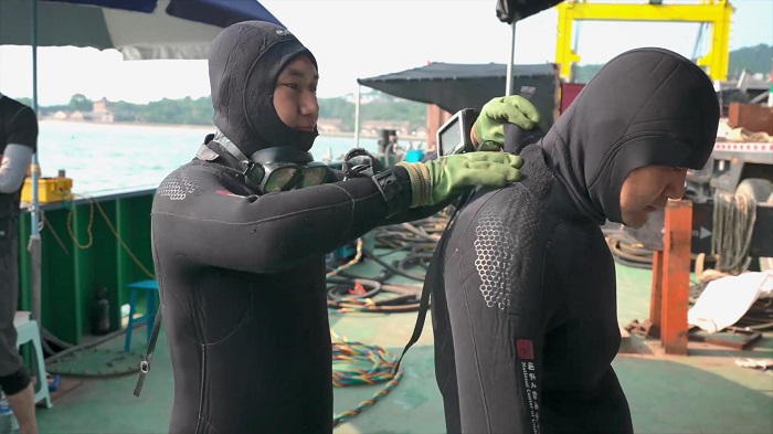 海底拾忆③丨定远舰铁甲出水记(图4)