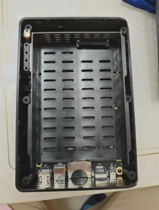 性价比超高的NAS！支持20T硬盘和内网穿透二手180元(图4)