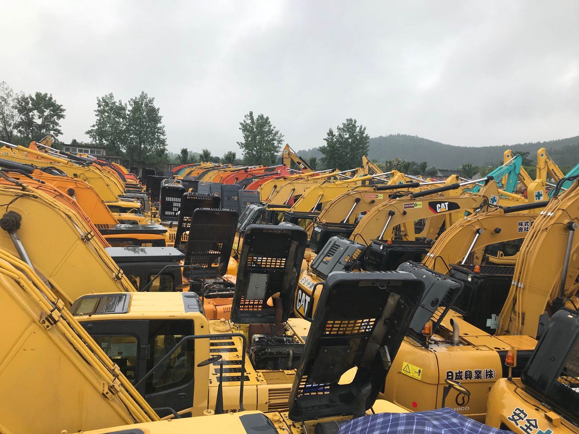 不能翻建加盖遮顶也不行？政策加严“违就拆”不是说说而已(图1)