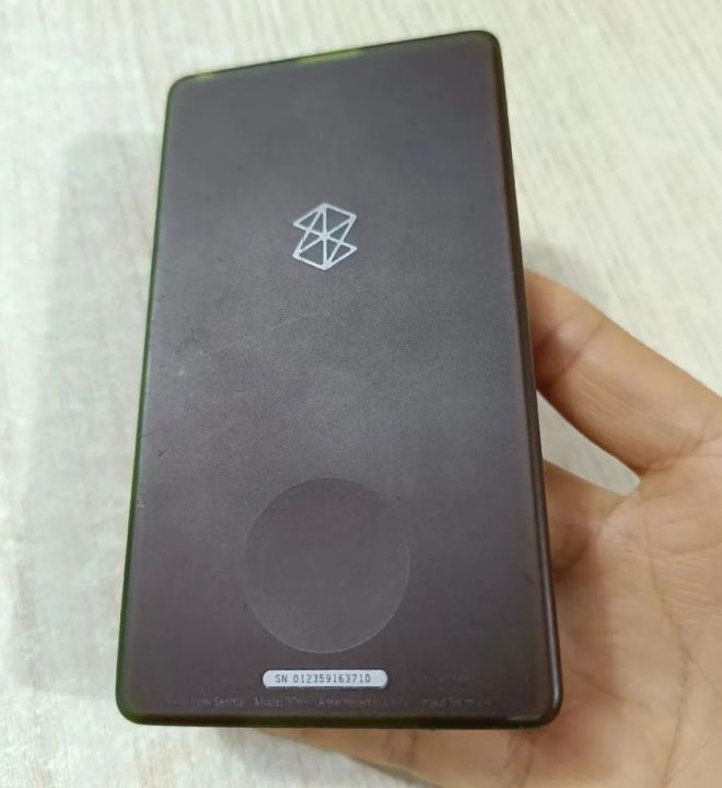 100多元的微软Zune播放器内置30G机械硬盘还能看电影(图2)